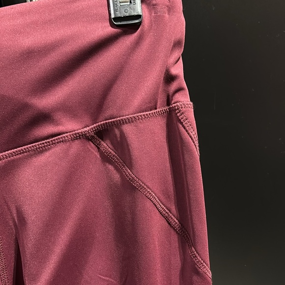 Marika Athletic 7/8 length high waist leggings,secured cell phone pocket, 25” - Picture 7 of 9